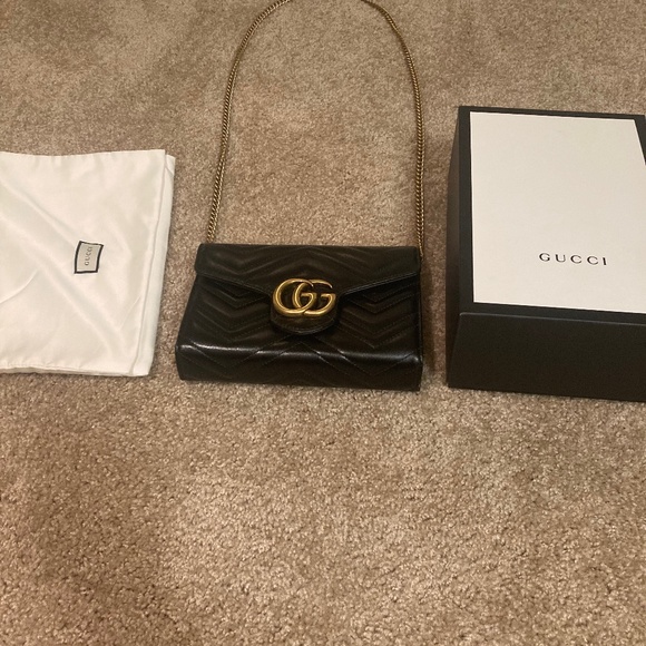 Gucci Wallet on a Chain - Picture 1 of 7